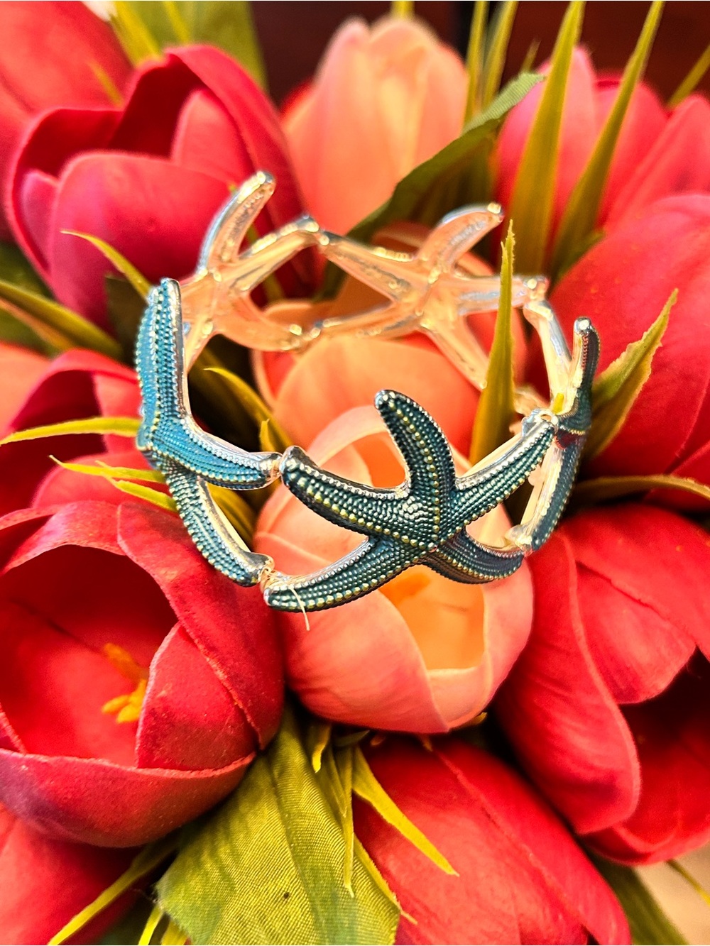 Starfish bracelet, turquoise, teal, blue, silver tone, elastic stretchable NEW